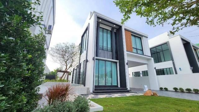 Pool Villa ราคาเริ่มต้นเพียง 7,782,000 บาท #โซนหางดง #สันผักหวาน Modern English Style พร้อมสระว่ายน้ำ ดีไซด์เรียบหรู วิวดอยสุเทพ