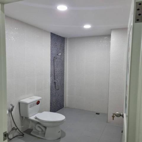 ขายทาวน์เฮาส์ 3 ชั้น หมู่บ้านรัชดาสวนธน ทำเลดี พร้อมอยู่ รีโนเวทใหม่  เขตทุ่งครุ กรุงเทพมหานคร