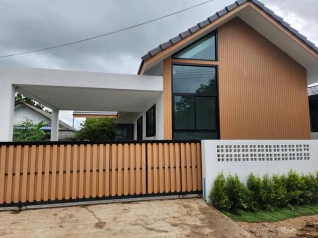 บ้านสร้างใหม่ สไตล์โมเดิร์น ท่ารั้ว ดอยสะเก็ด         