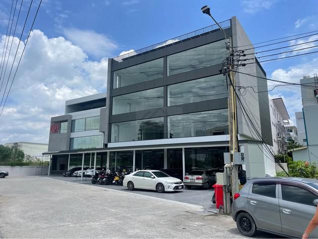 ให้เช่าอาคารสำนักงานใหม่ 4 ชั้น พื้นที่รวม 872.68 ตร.ม. ซอยพัฒนาการ 31-1 พร้อมลิฟต์ ใกล้ทางด่วน * *เช่าทั้งตึกหอแบ่งเป็นชั้นได้ 