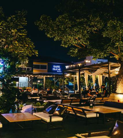 เซ้งร้าน  safe house cafe & Restaurant ตำบลปากน้ำ อำเภอเมือง จังหวัดสมุทรปราการ