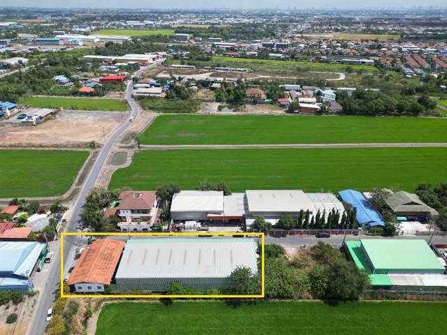 ขายด่วน! รง. โรงงาน ลำโพ บางบัวทอง ขนาด 1 RAI 0 NGAN 0 ตารางวา  12000000 thb ใกล้ ห่างจากทางหลวงหมายเลข 9 (ถนนกาญจนาภิเษก) เพียง 3 กม. พื้้นที่กว้างขวาง